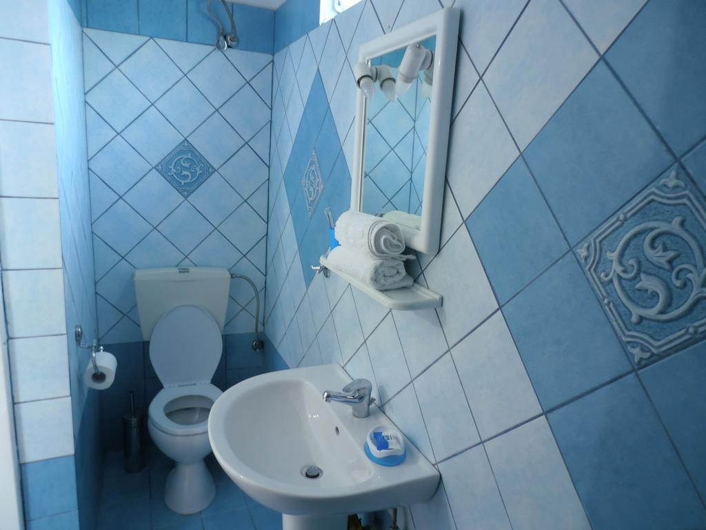 Rooms Ntontas Prínos Rum bild